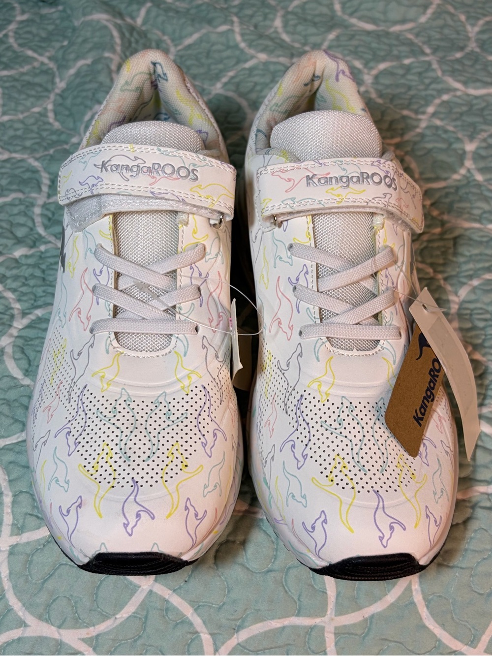 kangaROOS White Sneakers with Pastel Multicolor Silhouette Accents